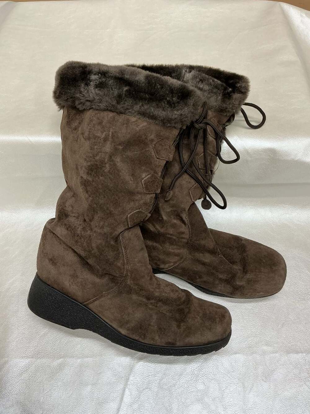 Khombu Women's Brown Suede Fur-Lined Weather Resistant Wedge Winter Boots